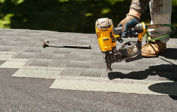 Fast & Reliable Emergency Roof Repairs in Winthrop, IA